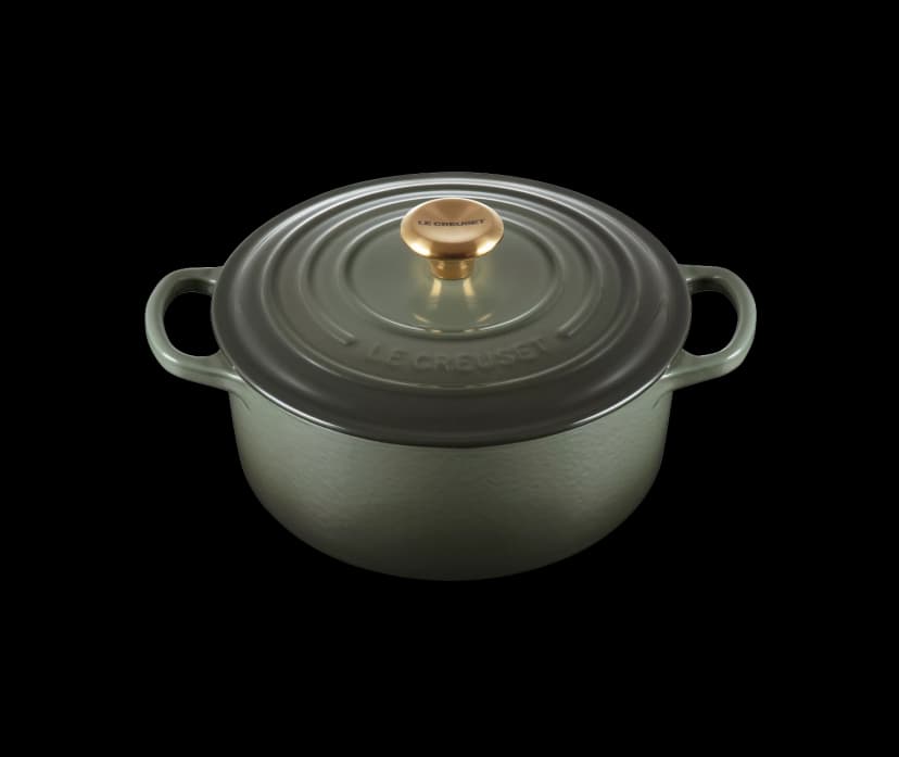 Le Creuset Signature Round Dutch Oven